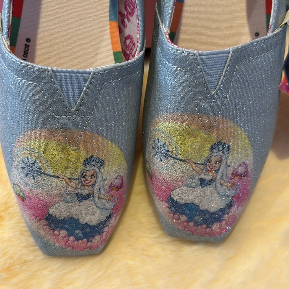 TOMS x CandyLand LIMITED EDITION Queen Frostine Glitter  Alpargata slides W8.5 - Picture 2 of 5